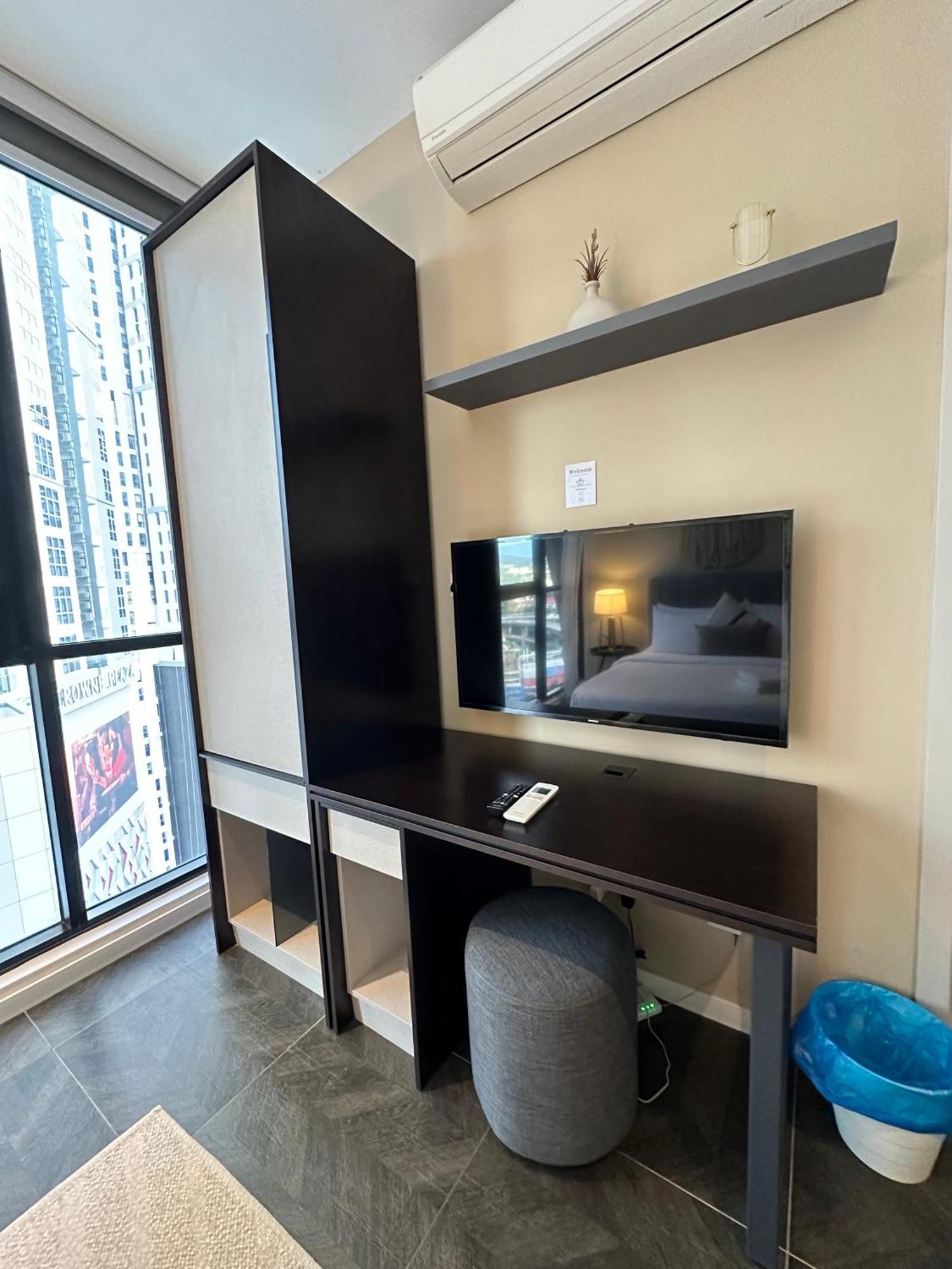 Scarletz Suites Klcc By Numa Kuala Lumpur Esterno foto