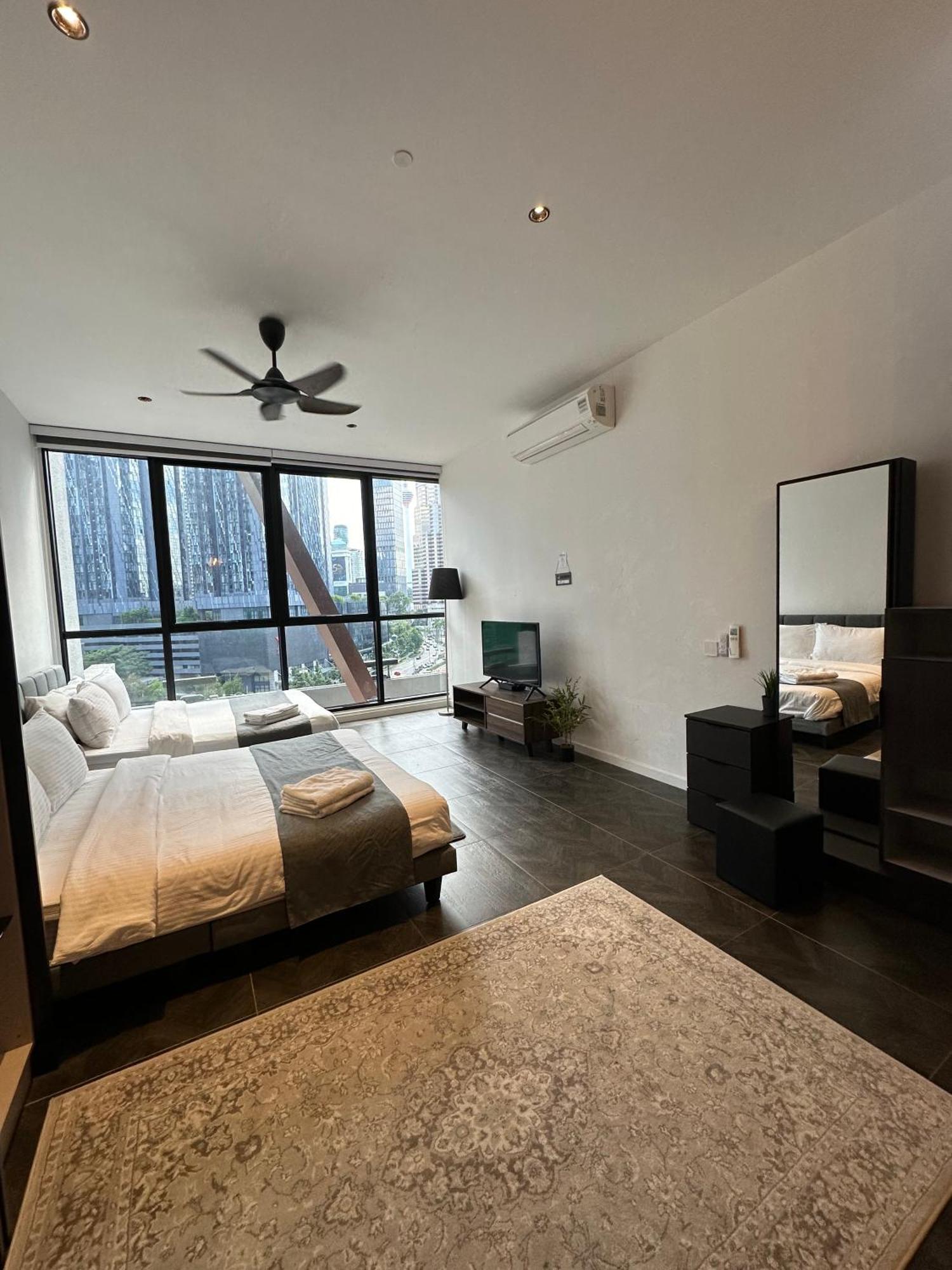 Scarletz Suites Klcc By Numa Kuala Lumpur Esterno foto